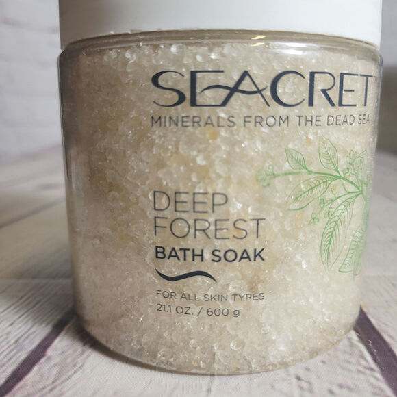 Seacret Deep Forest Bath Soak Minerals from the Dead Sea skin care 21.1oz NEW - Picture 2 of 3